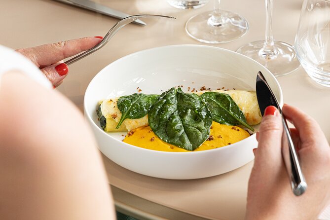 Paris Early Lunch at Eiffel Towers Madame Brasserie Restaurant - Additional Information