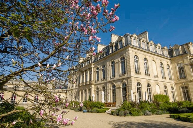 Paris: Eiffel Tower, Gardens and Palaces Self Guided Tour - Tour Overview