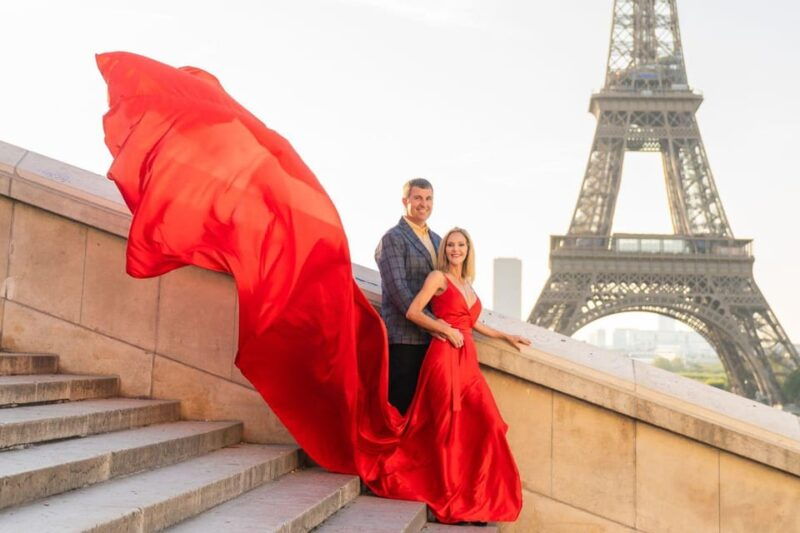 Paris: Eiffel Tower Glamor Photoshoot With Dress Options - Good To Know