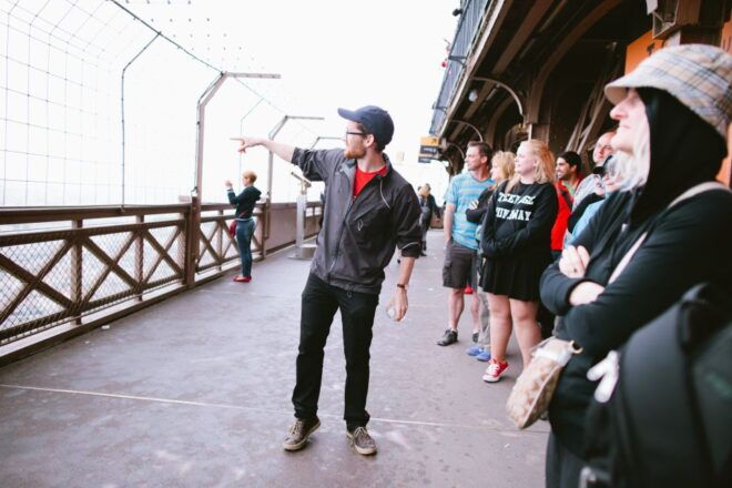 Paris: Eiffel Tower Guided Tour With Direct Access & Summit - Free Cancellation