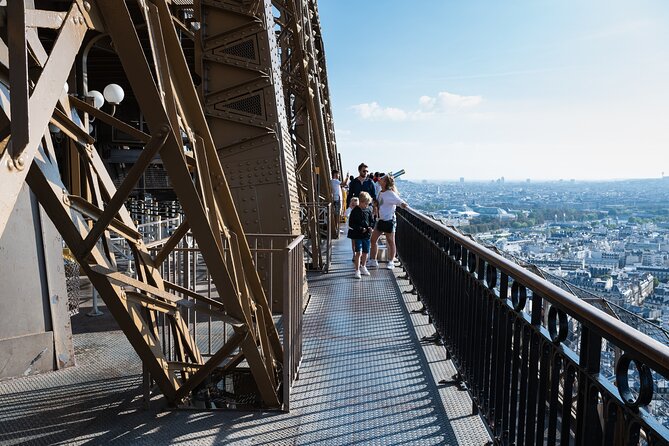 Paris: Eiffel Tower Guided Tour With Optional Summit Access - Meeting and Pickup