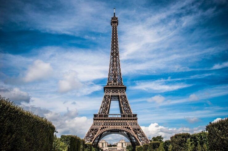 Paris: Eiffel Tower In-App Audio Guide - Key Points