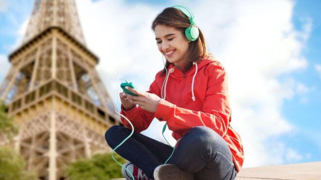 Paris: Eiffel Tower In-App Audio Guide - Booking Process