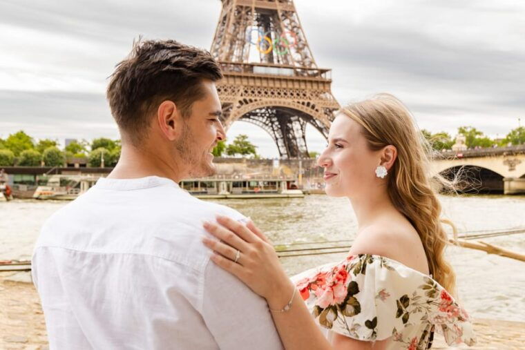 Paris: Eiffel Tower Photoshoot - Family, Couple or Solo - Preparing for Your Photoshoot