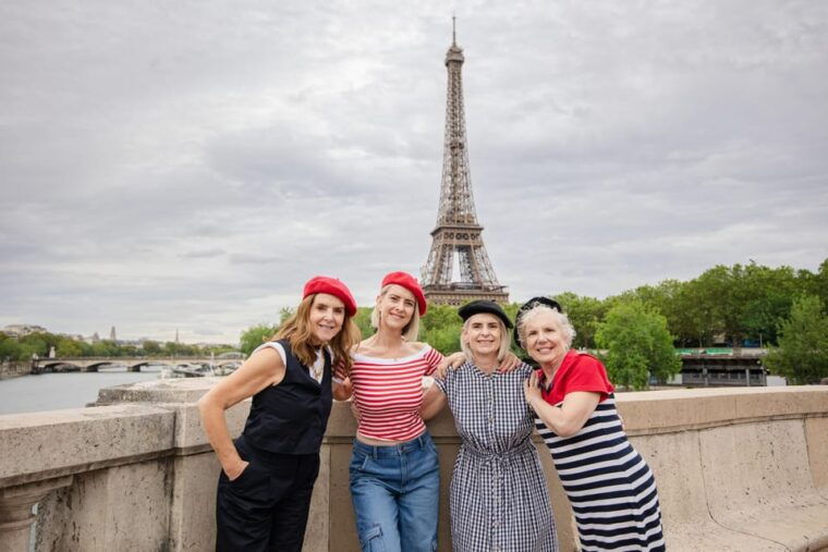 Paris: Eiffel Tower Photoshoot - Family, Couple or Solo - The Photoshoot Process