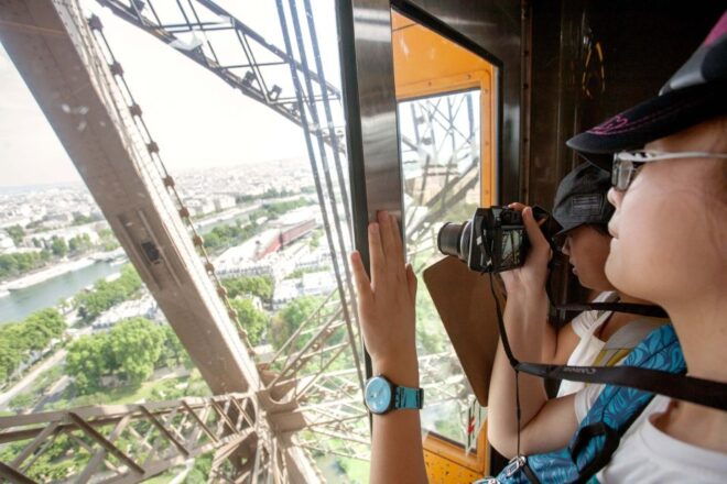 Paris: Eiffel Tower Tickets and City Bus Tour - Customer Reviews