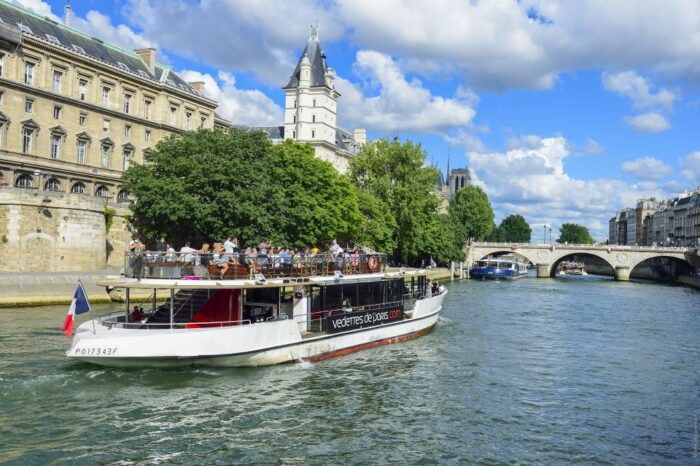 Paris: Eiffel Tower Tour & Seine River Cruise Tour - Customer Reviews