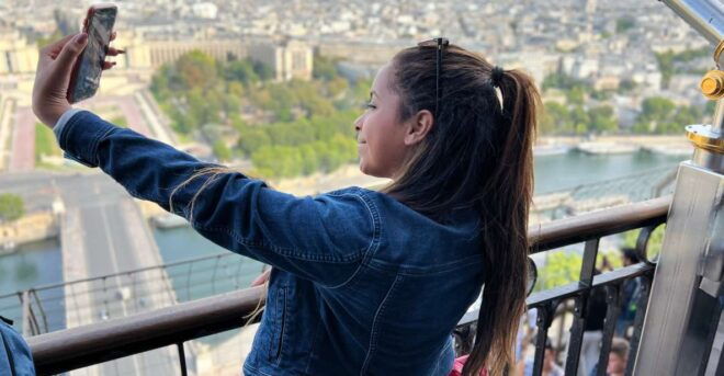 Paris: Eiffel Tower Tour - Inclusions