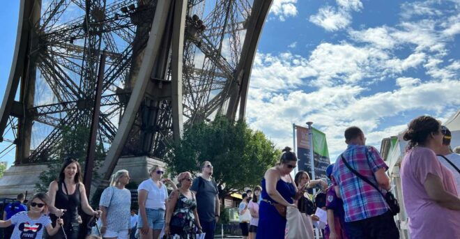 Paris : Eiffel Tower Under & Exterior Walking Tour - Directions