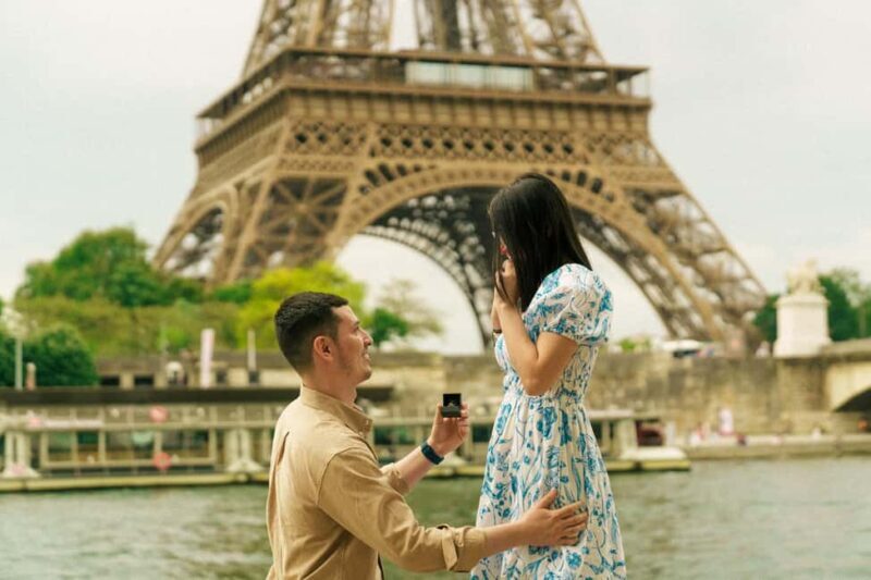 Paris: Eiffel Tower Vintage Photoshoot - The Experience Breakdown