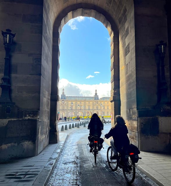 Paris : Electric Bike Tour With Wine and Cheese Tasting - Safety and Equipment