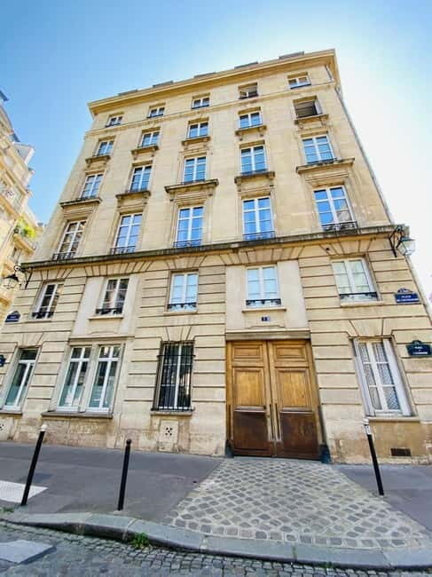 Paris: Emily Filming Locations Walking Tour - Good To Know