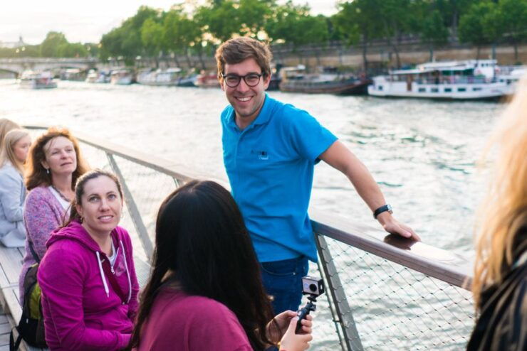 Paris: Evening Bike and Boat Tour - Activity Details