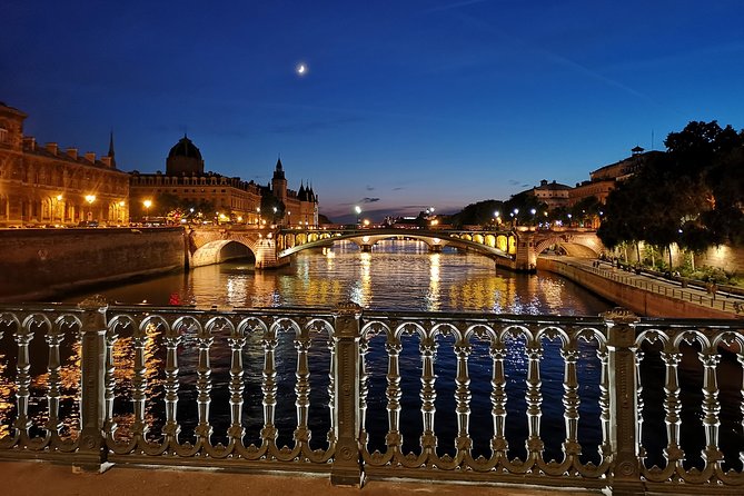 Paris Evening City of Lights Small Group Bike Tour & Boat Cruise - Tour Overview