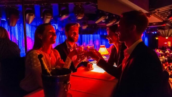 Paris: Evening Sightseeing Tour and Moulin Rouge Show - Meeting Point and Transportation