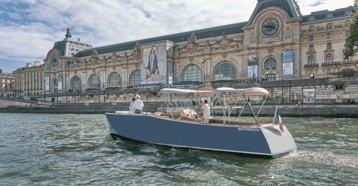 Paris: Exceptional Private Cruise Aboard Electric Boats - Key Points