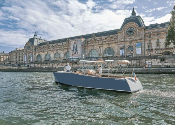 Paris: Exceptional Private Cruise Aboard Electric Boats - Meeting Point and Itinerary