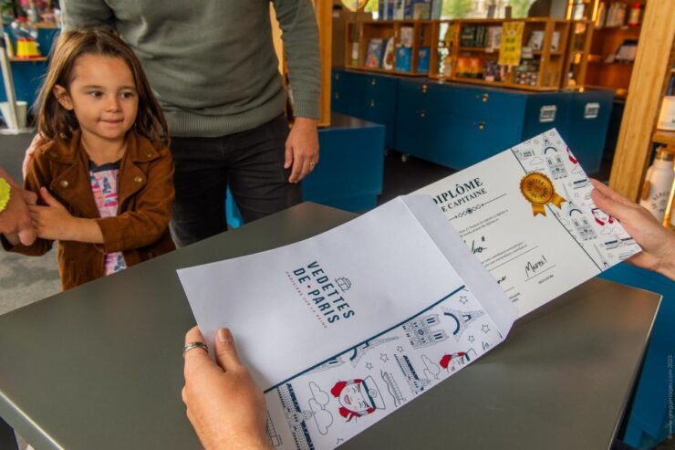 Paris: Family-Friendly River Seine Guided Cruise - Activity Details