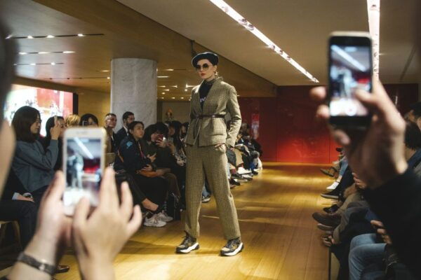 Paris: Fashion Show at Galeries Lafayette Haussmann - Common Questions