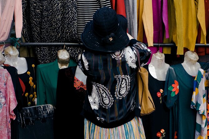 Paris Flea Market Small-Group Guided Tour With Chats and Antiques Dealers - Meeting Point and Tour Details