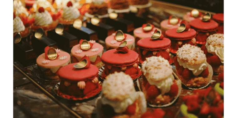 Paris: French Food Tasting Tour in Le Marais - Cultural Experience