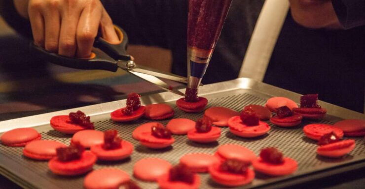 Paris: French Macarons Baking Class With a Parisian Chef - Experience
