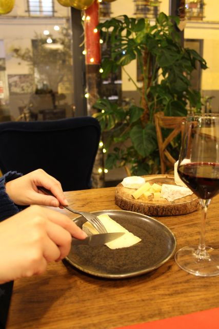 Paris : French Wine and Cheese Pairing - Wine and Cheese Pairing Experience Details