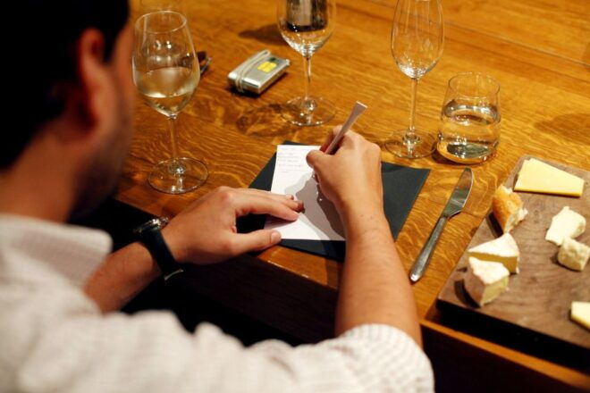 Paris: French Wine Tasting Class With Sommelier - Customer Reviews