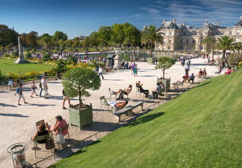 Paris: from Danton to Taylor Swift, fascinating anecdotes and iconic locations - The Value of This Tour