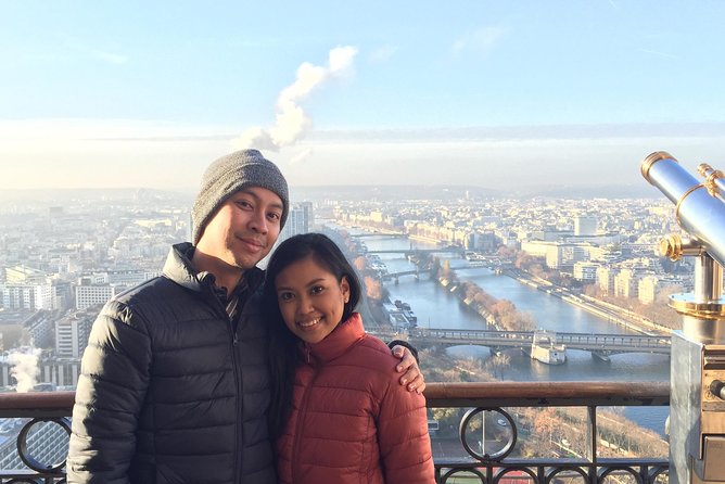 Paris Full Day Tour With Eiffel Tower, Notre Dame, and More - Meeting and Pickup