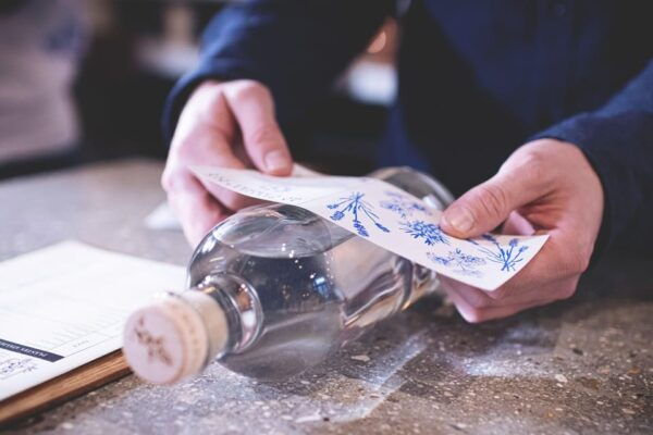 Paris: Gin-Making Workshop With Tasting & Bottle in English - Tips for Attendees