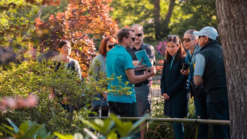 Paris Giverny & Auvers-sur-Oise One-Day Cultural Tour - Who should choose this tour?
