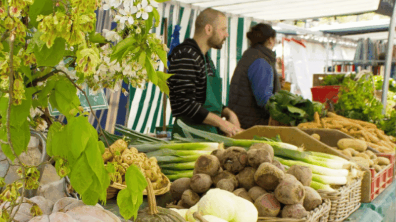 Paris Gourmet Food Tour: a Local Delicacies Culinary Journey - Lunch and Dining Options