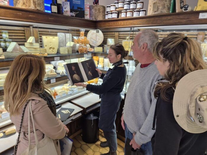 Paris Gourmet: Food Tour in South Montmartre - What to Expect on the Tour