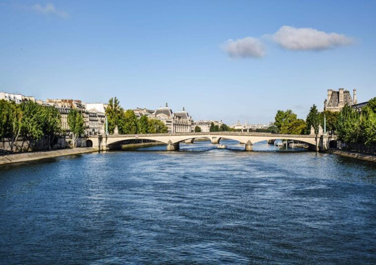 Paris - Gourmet Lunch, Cruise & Afternoon Dance - Onboard Culinary Experience