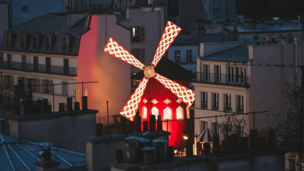 Paris: Guided Tour in Montmartre and Pigalle - Booking and Cancellation Policy