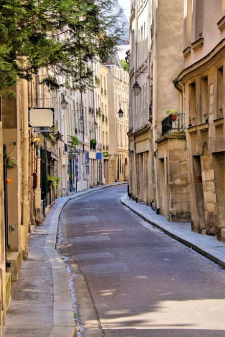 Paris: Guided Tour of the Latin Quarter - Accessibility Features