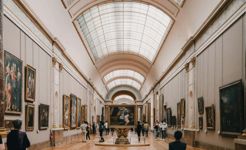 Paris: Guided visit of the Louvre Museum in Spanish - Good To Know
