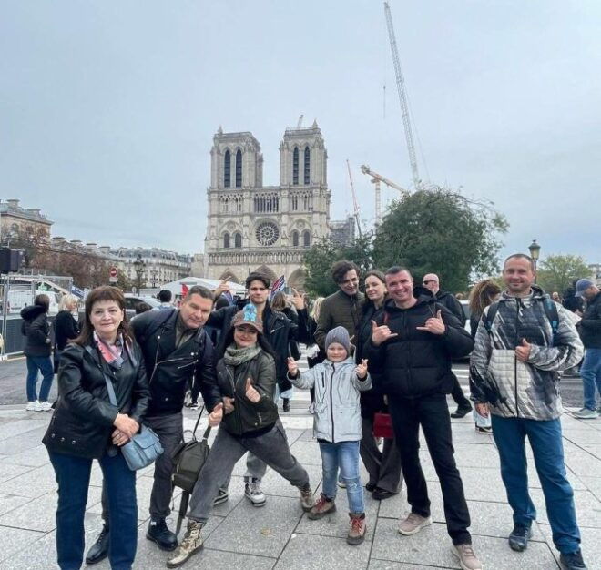 Paris: Guided Walking Tour From Opera Garnier to Notre-Dame - Experience
