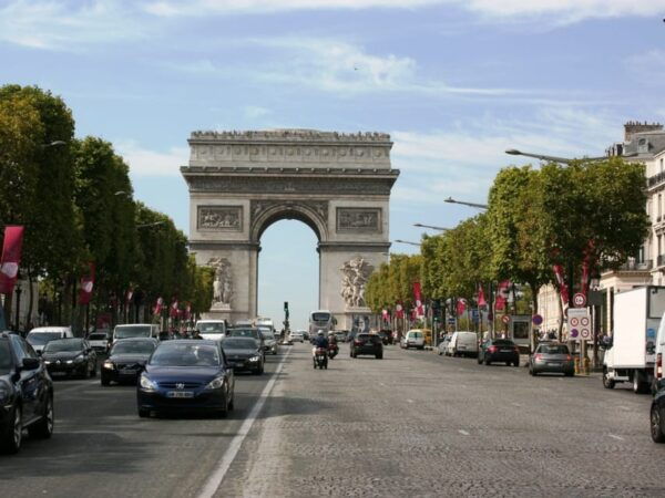 Paris : Half-Day Customisable Private Tour by Car - Questions You May Have