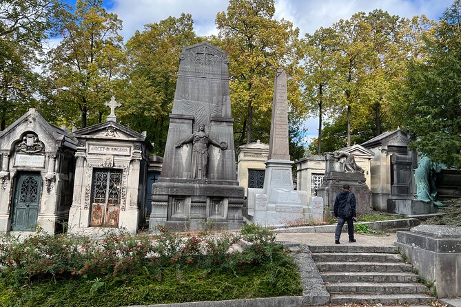 Paris: Haunted Père Lachaise Cemetery Guided Tour - Common Questions