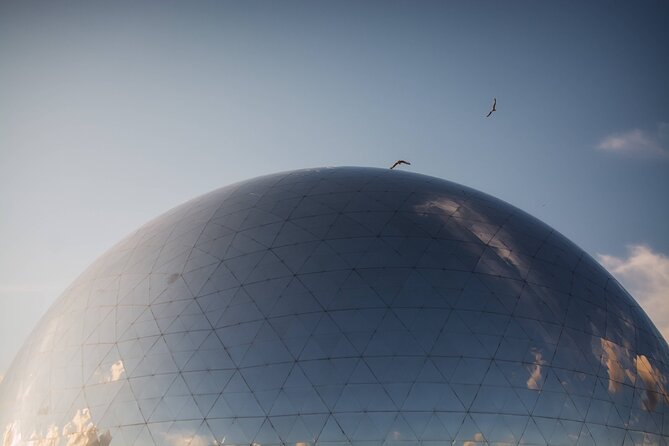 Paris Hidden Gems Photowalk Tour - Professional Photographer Guide