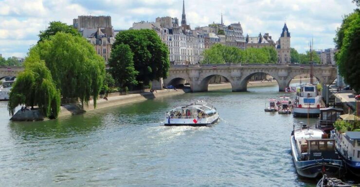 Paris: Highlights Exploration Notre Dame and Ile De La Cité - Tour Details