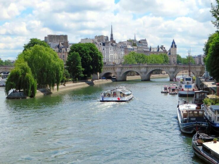 Paris: Highlights Exploration Notre Dame and Ile De La Cité - Important Information