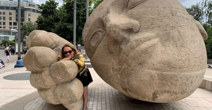 Paris : Highlights of the Right Bank, Golden Age Guided Tour - Good To Know