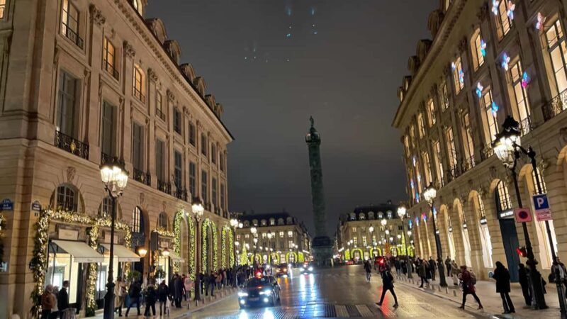 Paris Highlights: Private Day Tour with Photos & Transfers - FAQs