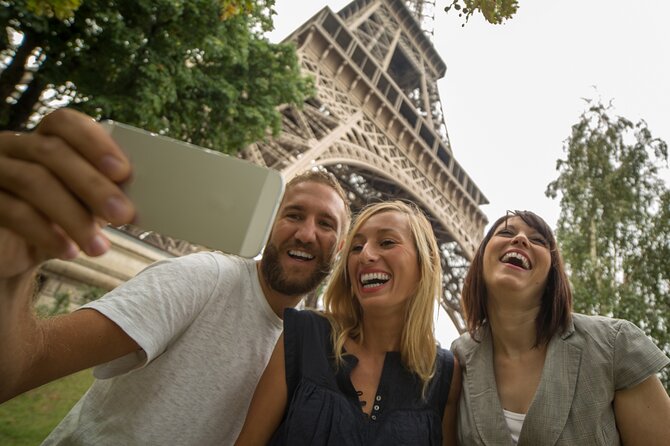 Paris Highlights Self Guided Scavenger Hunt and Walking Tour - Overview and Experience