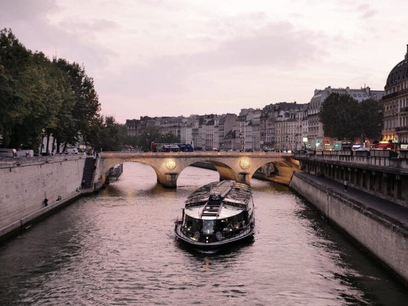 Paris: Historic City Center Private Guided Walking Tour - Key Sites Explored