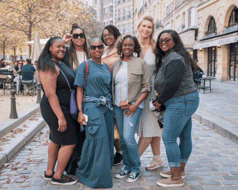 Paris Historic Islands Walk: Seine, Notre Dame & Louvre View - Starting Location: Le Louis Philippe