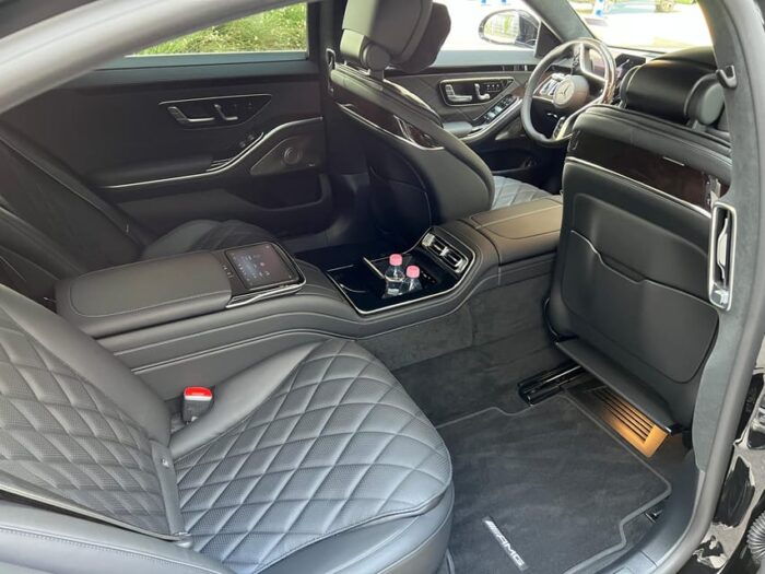 Paris: Historic Monuments Private Mercedes Limousine Charter - Important Restrictions and Information